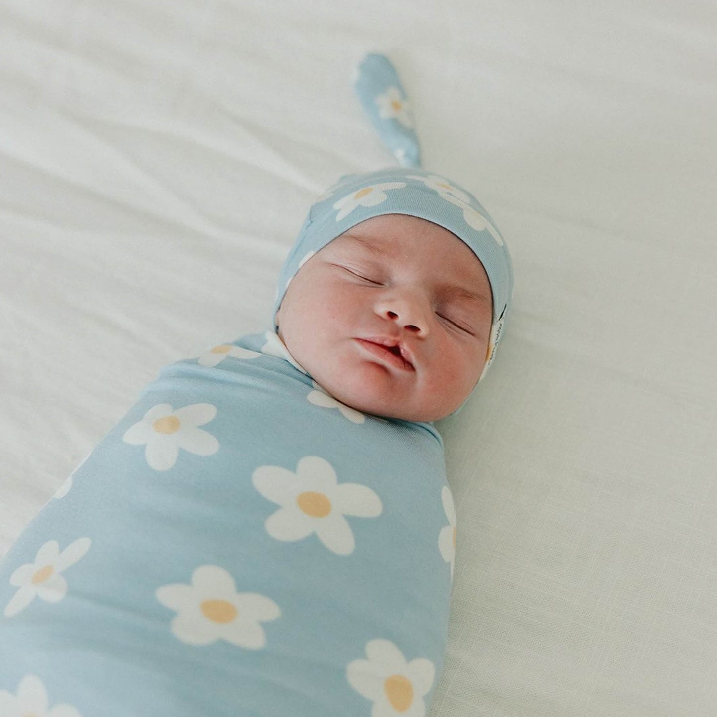 Top Knot Hat - Della