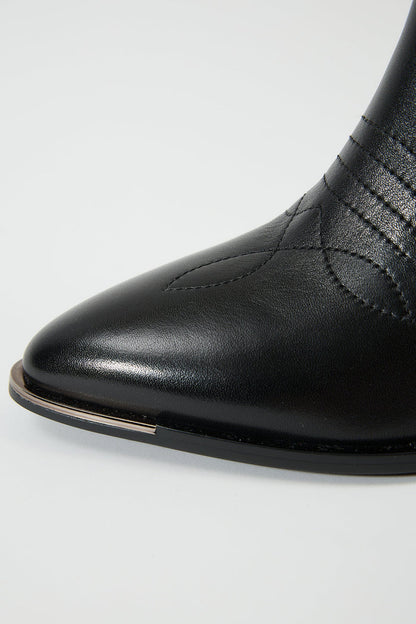 Electra Black