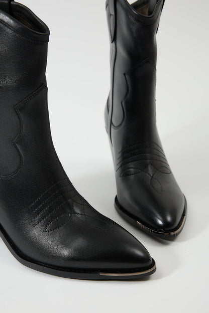 Electra Black
