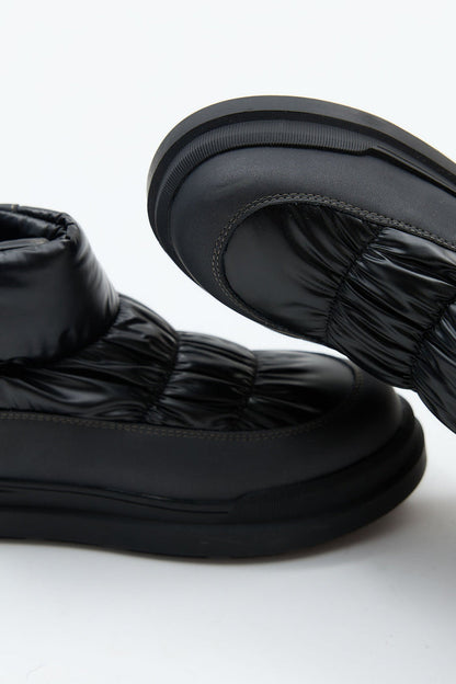 Elowen Black