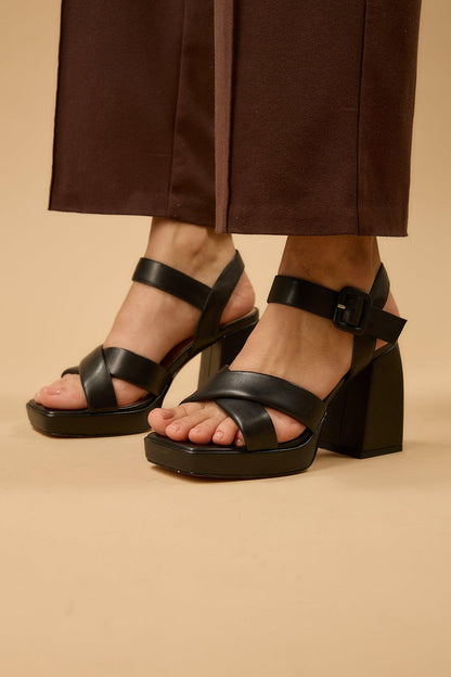 Esperanza Black