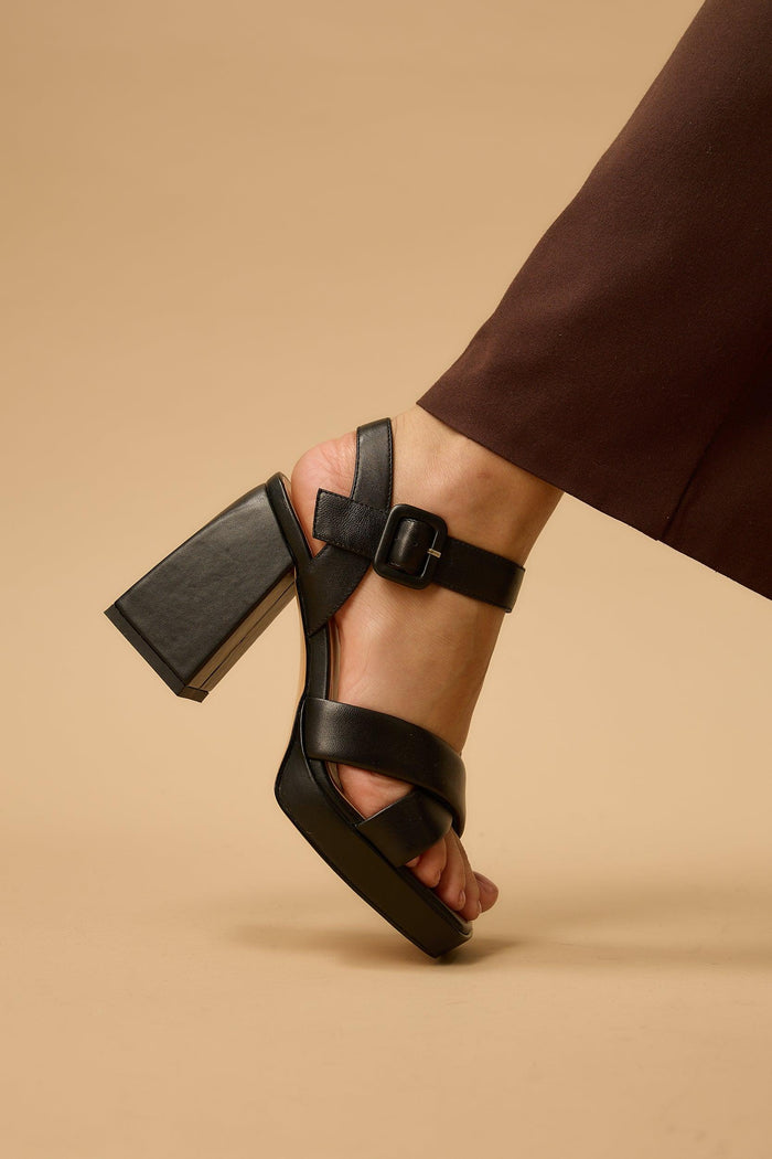 Esperanza Black