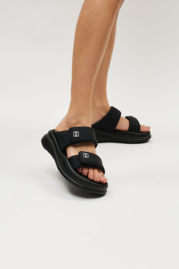 Galateia Black
