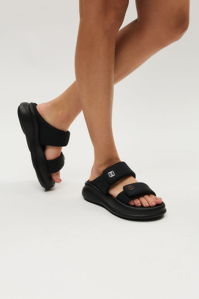 Galateia Black