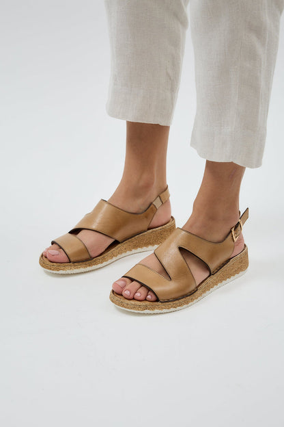 Gina Apricot
