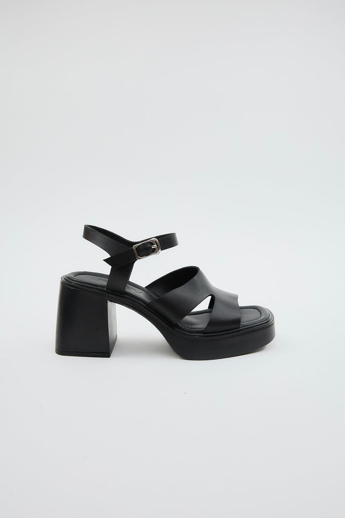 Giri Black