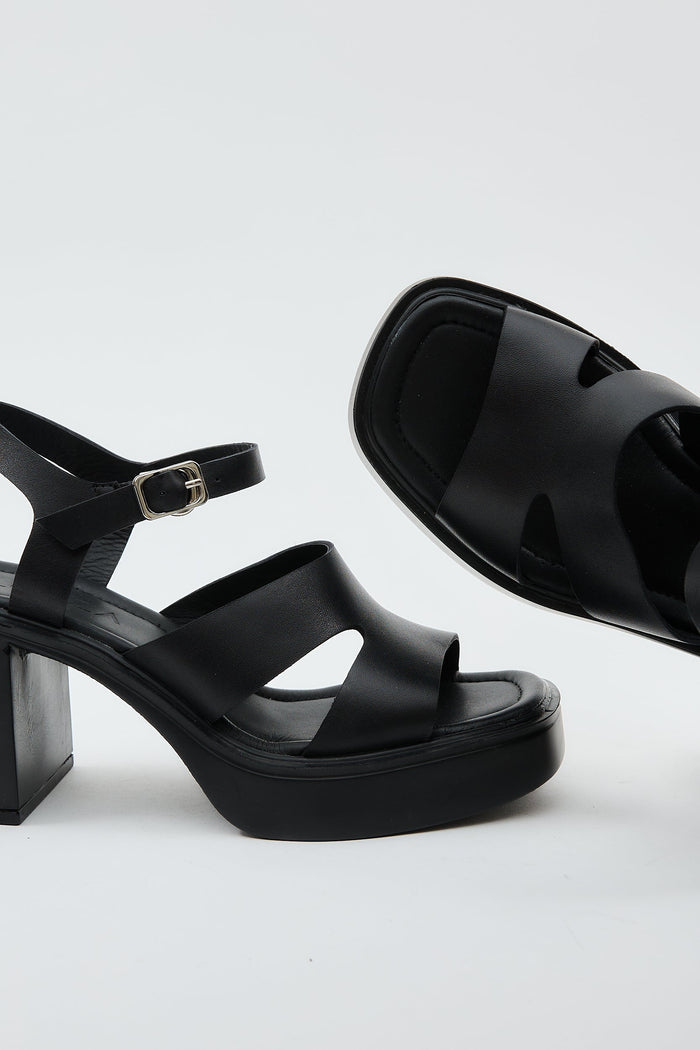 Giri Black