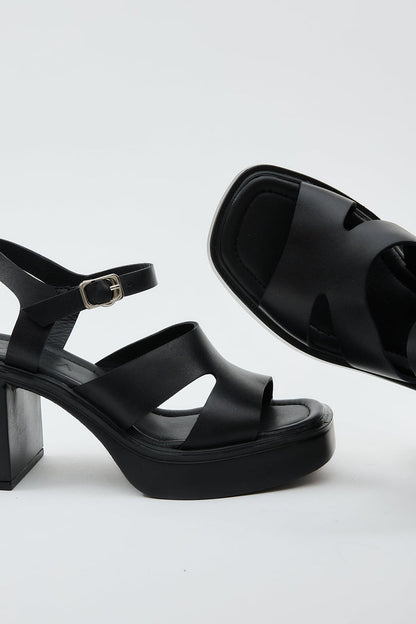 Giri Black