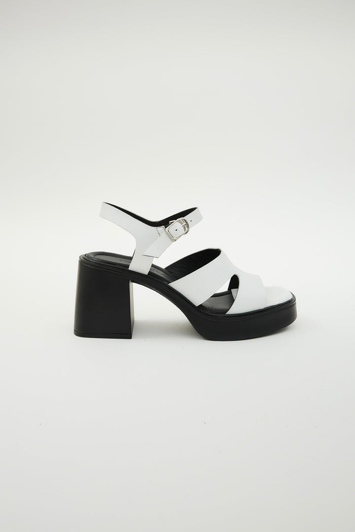 Giri White