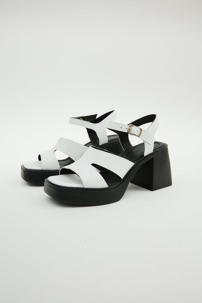 Giri White