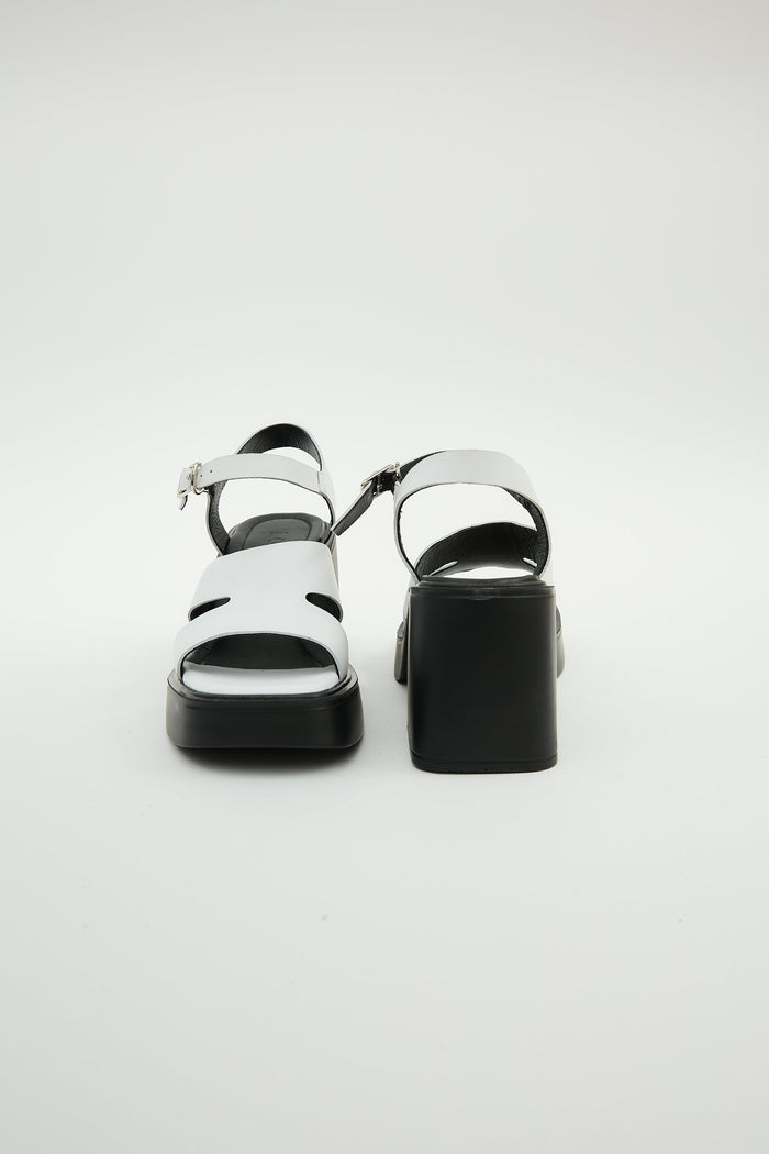 Giri White