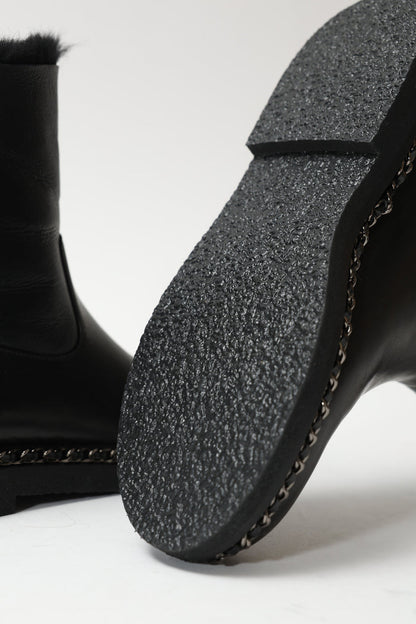 Hebe Black