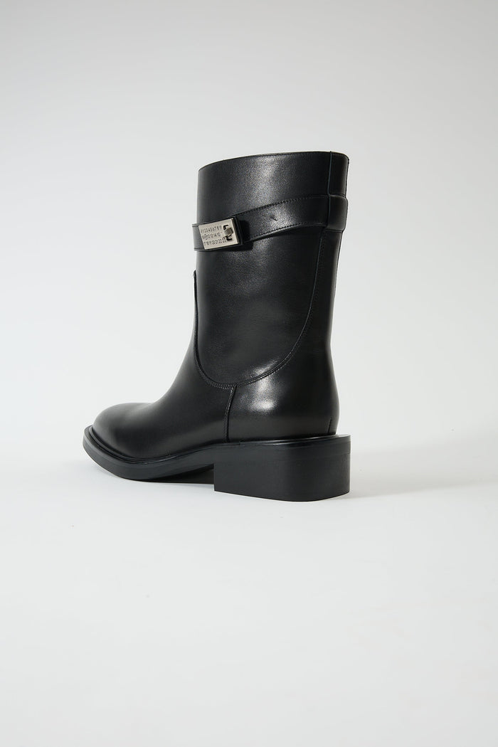 Hermia Black