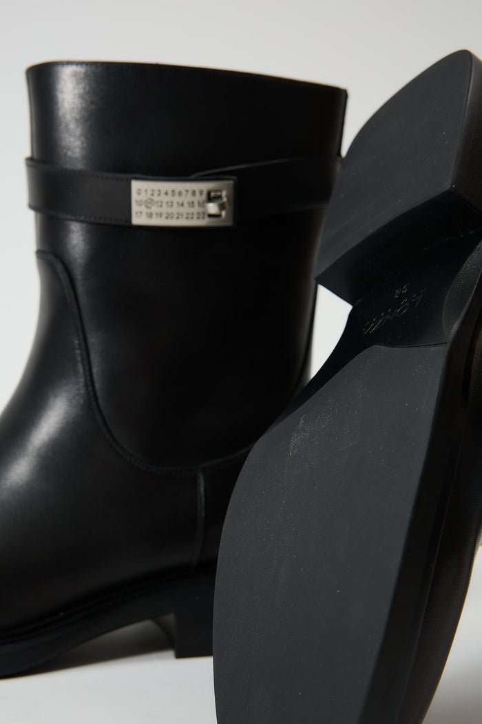 Hermia Black