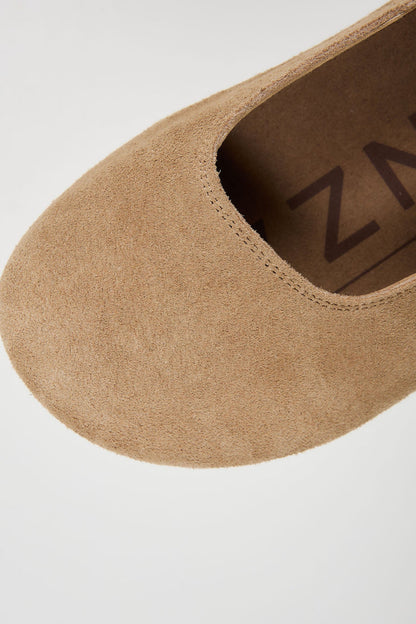 Hunter Beige