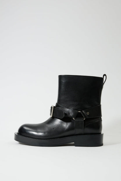Iris Black