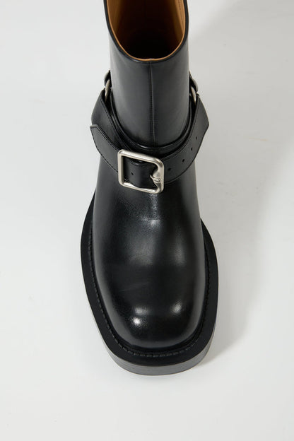 Iris Black