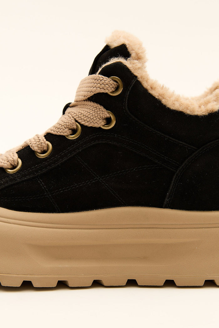 Iserra Black