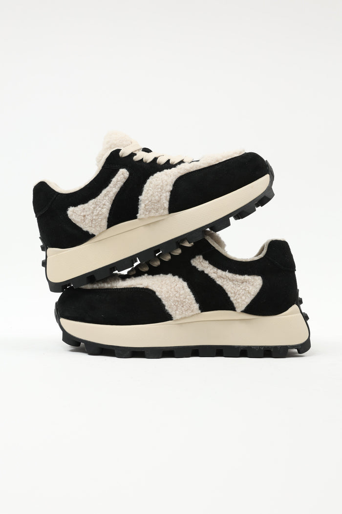 Ismini Black