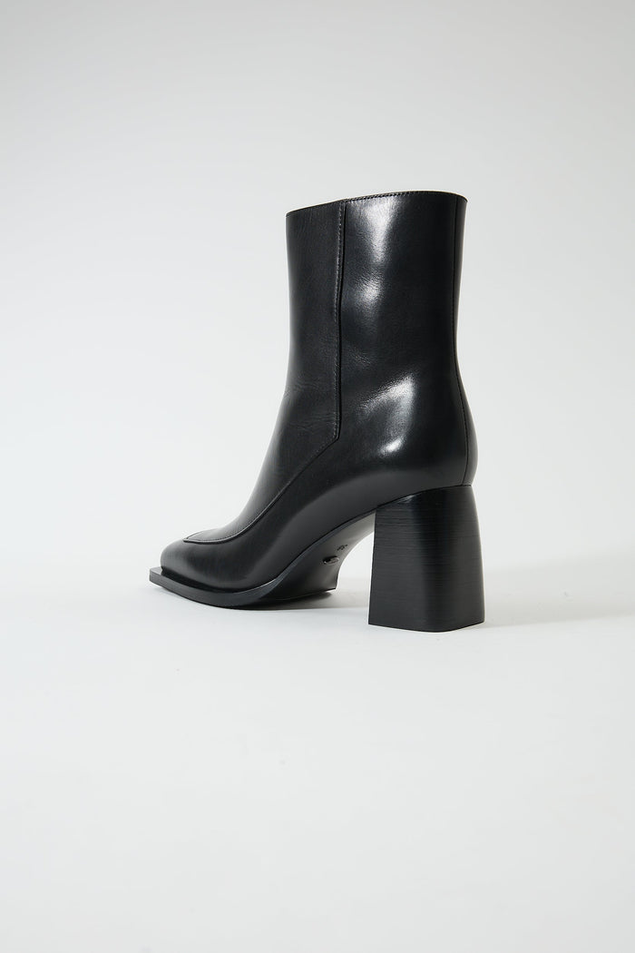Keres Black