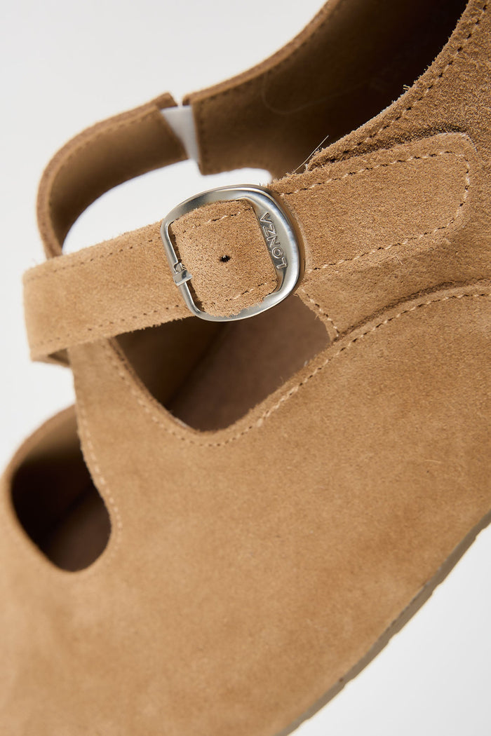 Laurel Camel