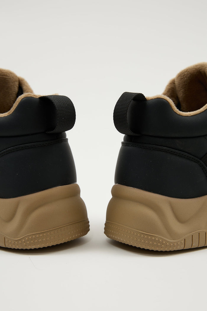 Obelia Black