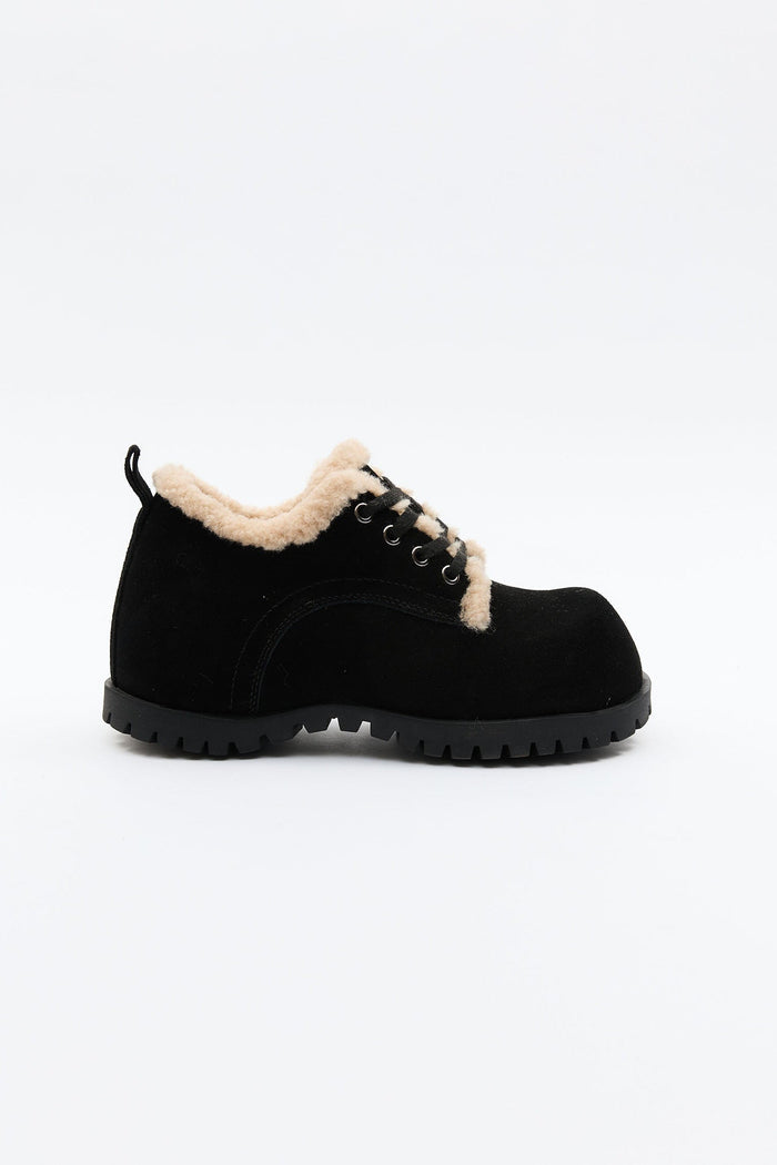 Ophelia Black