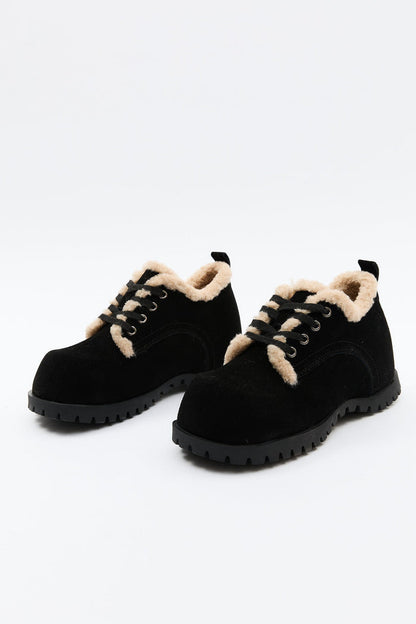 Ophelia Black