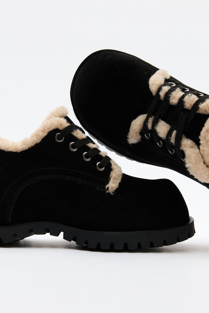 Ophelia Black