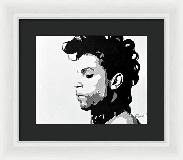 12" x 9.5" / White / Black