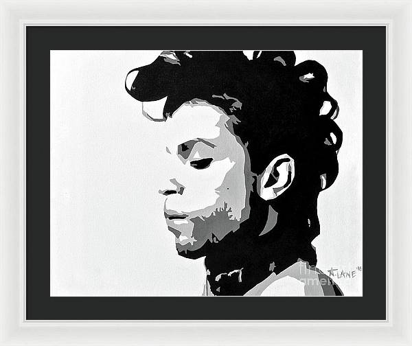 24" x 19" / White / Black