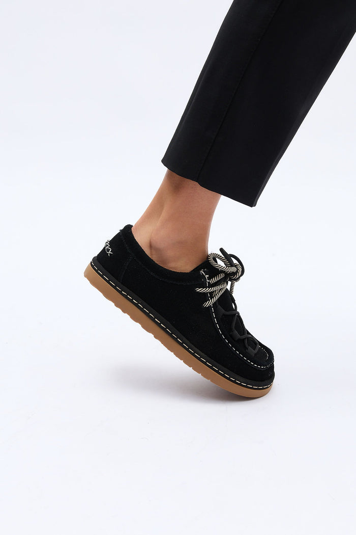 Rhina Black