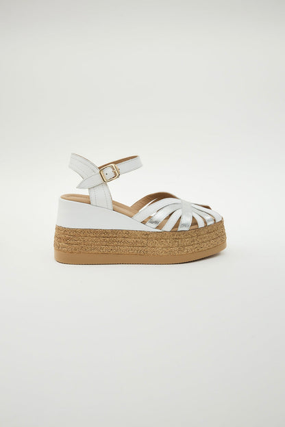 Rya White