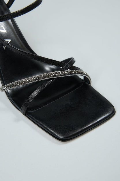 Sova Black