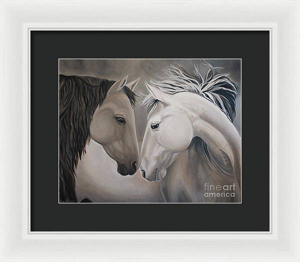12" x 9.5" / White / Black