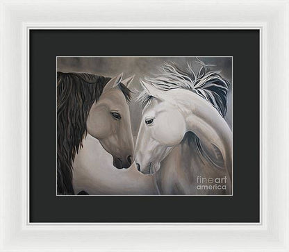12" x 9.5" / White / Black